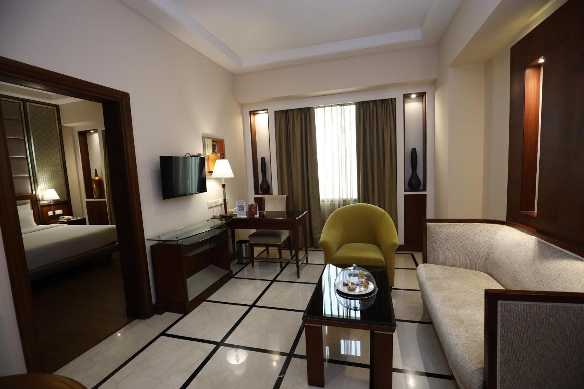 Best Western Plus Jalandhar Buitenkant foto