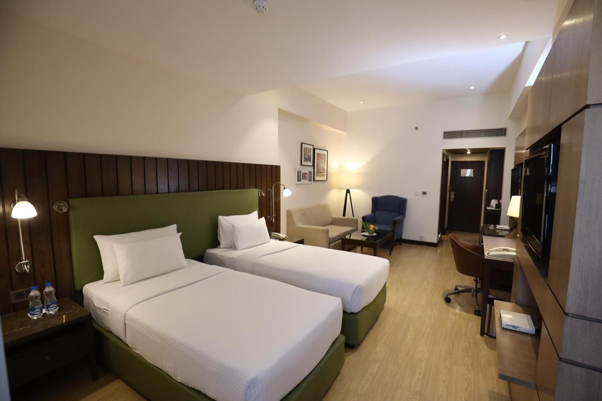 Best Western Plus Jalandhar Buitenkant foto