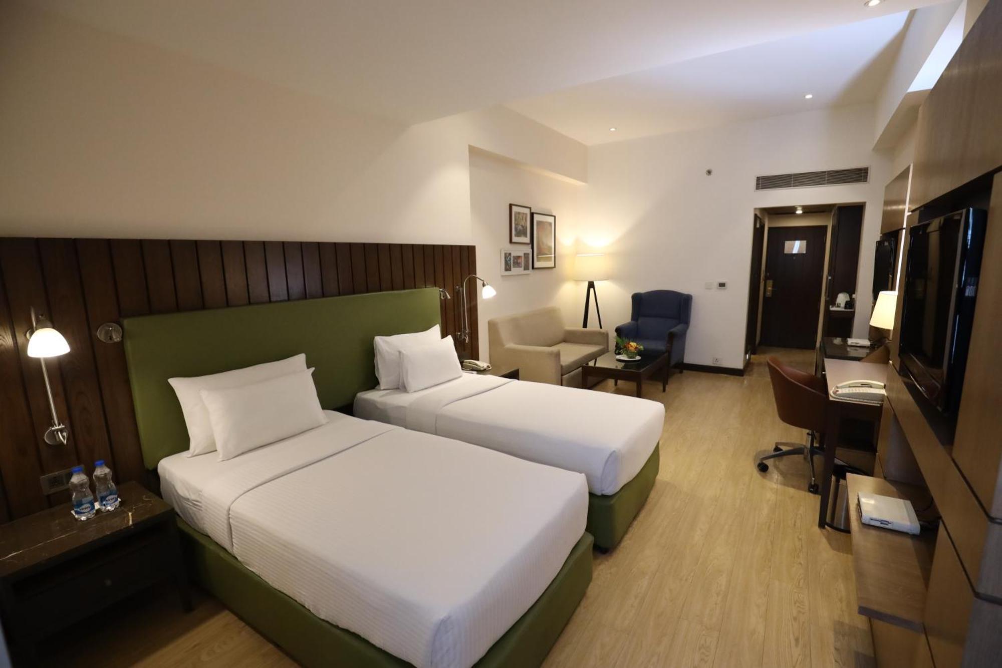 Best Western Plus Jalandhar Buitenkant foto
